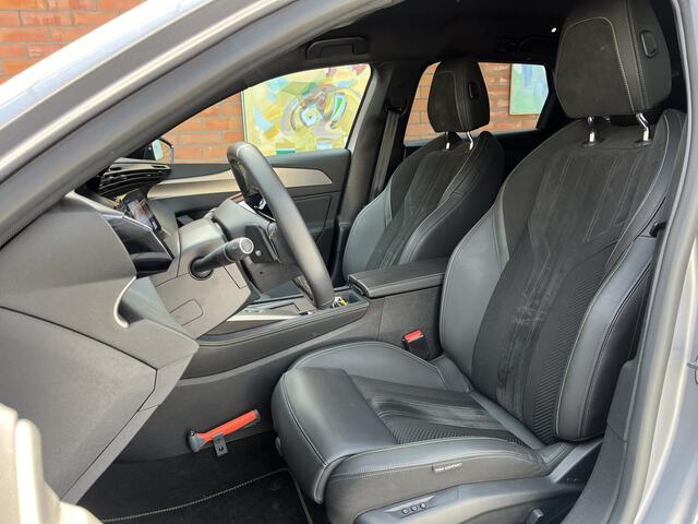 Peugeot 308 SW PureTech 130 GT EAT8 | Elektrisch verstelbare stoelen | Camera | Apple Carplay/Android Auto |