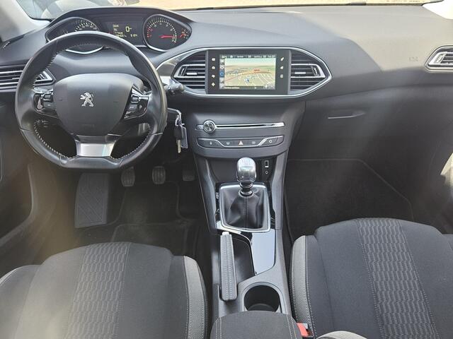 Peugeot 308 SW 1.2 PureTech Style TEL NAVI PANODAK PDC CC
