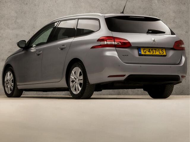 Peugeot 308 SW 1.2 PureTech Sport (PANORAMADAK, APPLE CARPLAY, GROOT NAVI, PARKEERSENSOREN, SPORTSTOELEN, GETINT GLAS, CRUISE, NIEUWE APK, NIEUWSTAAT)