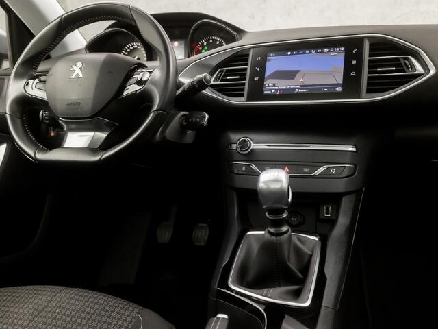 Peugeot 308 SW 1.2 PureTech Sport (PANORAMADAK, APPLE CARPLAY, GROOT NAVI, PARKEERSENSOREN, SPORTSTOELEN, GETINT GLAS, CRUISE, NIEUWE APK, NIEUWSTAAT)