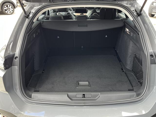 Peugeot 308 SW 1.2 Hybrid 136 e-DCS6 Allure | DEMO-KORTING! | Stoelverwarming | Navigatie | Keyless | Comfortstoel