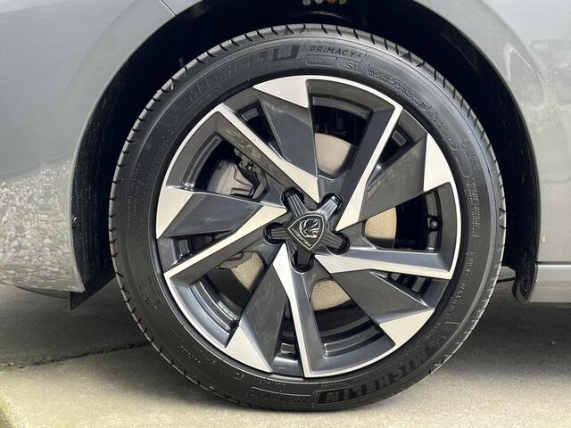 Peugeot 308 SW 1.2 Hybrid 136 e-DCS6 Allure | DEMO-KORTING! | Stoelverwarming | Navigatie | Keyless | Comfortstoel