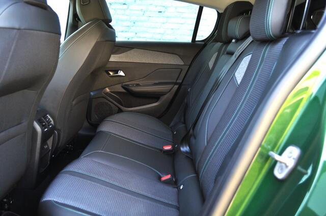 Peugeot 308 1.2 Allure Aut. Pack Bns Navi pdc+cam crcadap