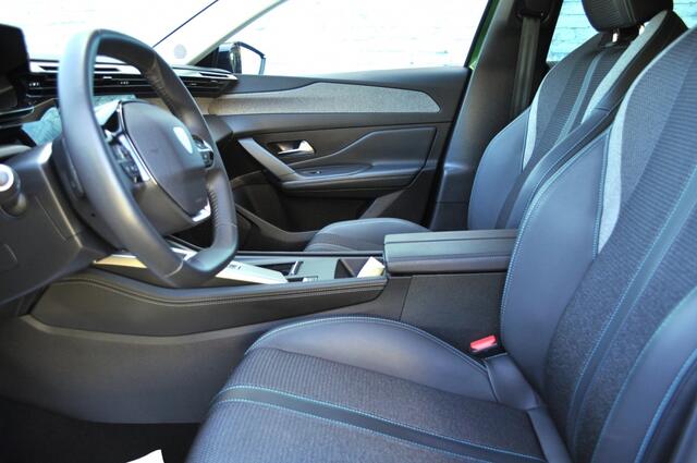 Peugeot 308 1.2 Allure Aut. Pack Bns Navi pdc+cam crcadap