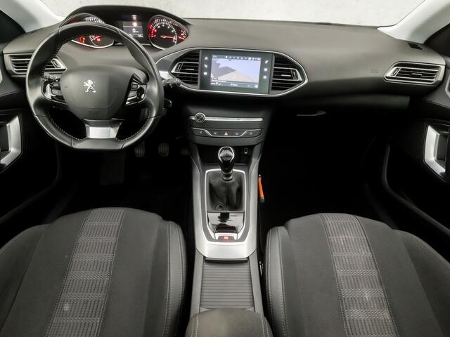 Peugeot 308 SW 1.2 PureTech Sport (PANORAMADAK, APPLE CARPLAY, GROOT NAVI, 360 CAMERA, LEDER, SPORTSTOELEN, ADAPTIVE CRUISE, GETINT GLAS, TREKHAAK, LANE ASSIST, NIEUWSTAAT)