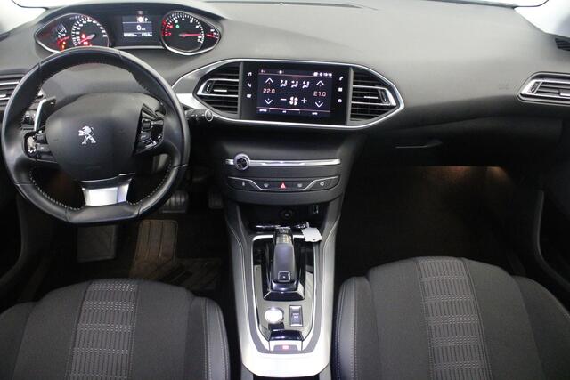 Peugeot 308 1.2 PureTech Allure |Navi|Camera|
