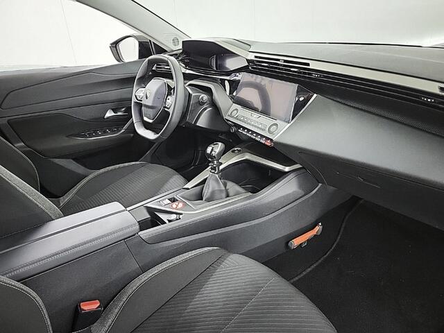Peugeot 308 1.2 PureTech Active Pack Business (111 PK) 1e-Eig. & Dealer-Onderh. BOVAG-Garantie. NL-Auto. Navigatie/Apple-Carplay/Android-Auto, Cruisecontrol, Keyless-Start, Parkeersensoren, Head-Up, Licht-Zicht-pakket, Privacy-Glas