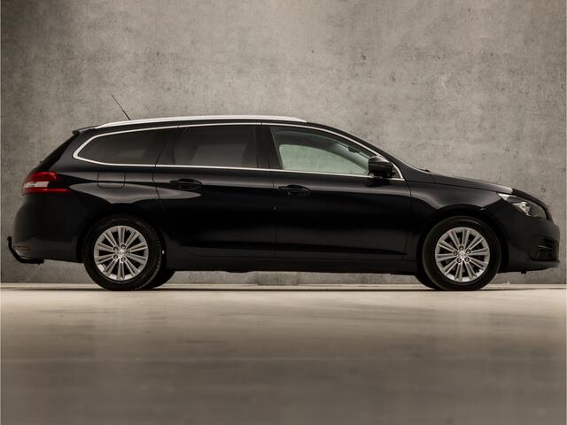 Peugeot 308 SW 1.2 PureTech Sport (PANORAMADAK, APPLE CARPLAY, GROOT NAVI, 360 CAMERA, SPORTSTOELEN, ADAPTIVE CRUISE, TREKHAAK, NIEUWSTAAT)