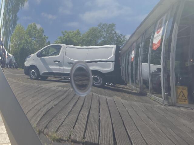 Peugeot 308 1.2 PureTech Active Pack Business | Parkeersensoren | Draadloze Apple Carplay & Android Auto | Climate Control