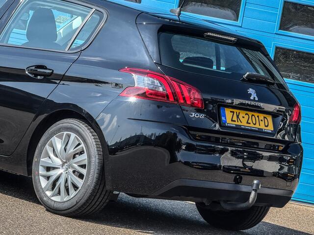 Peugeot 308 1.2 Blue Lease Prijs Inclusief Onderhoud & 12 Maand BOVAG Garantie | Trekhaak | Navigatie |