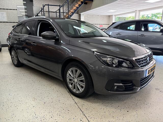 Peugeot 308 1.2 Panorama dak Trekhaak Navigatie Apple Android Cruise PDCECC