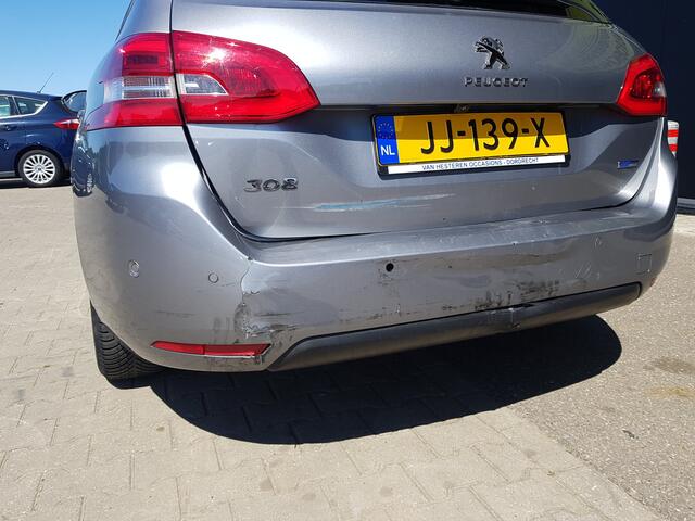 Peugeot 308 SW 1.2 PureTech Blue Lease Premium