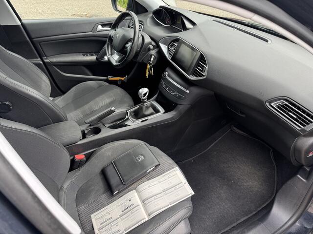 Peugeot 308 1.2 PureTech Active Clima/Cruise/LMV/PDC