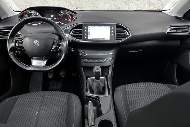 Peugeot 308 1.2 PureTech Blue Lion | Panoramadak | Climate control | Cruise control | Parkeersensoren | Navigatie
