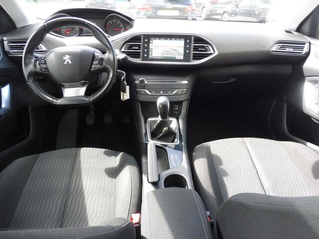 Peugeot 308 SW 1.2 PureTech Blue Lion Trekhaak | Navi | Cruise | Pano | PDC v+a | Nwe d riem
