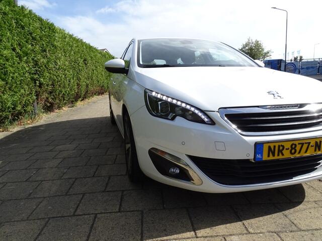 Peugeot 308 1.2 PT.BLUE L. GT-line-131Pk-Navi-Cruise-Clima-Blth