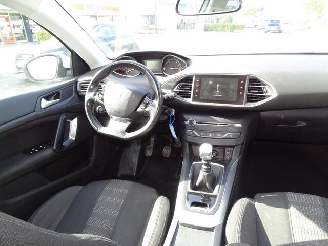 Peugeot 308 1.2 PT.BLUE L. GT-line-131Pk-Navi-Cruise-Clima-Blth