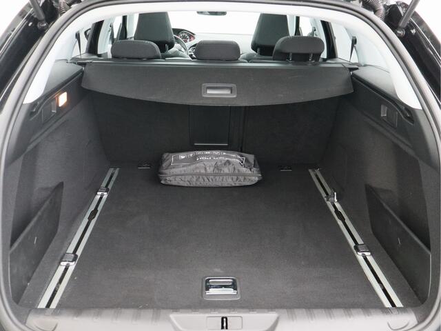 Peugeot 308 SW 1.2 PureTech Blue Lease Premium/ lage km!