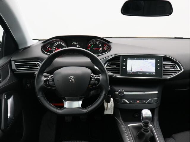 Peugeot 308 SW 1.2 PureTech Blue Lease Premium/ lage km!