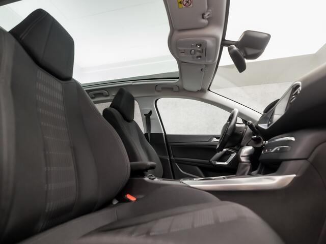 Peugeot 308 SW 1.2 PureTech Sport Automaat (PANORAMADAK, NAVIGATIE, CLIMATE, LED KOPLAMPEN, PARKEERSENSOREN, SPORTSTOELEN, GETINT GLAS, CRUISE, NIEUWE APK, NIEUWSTAAT)