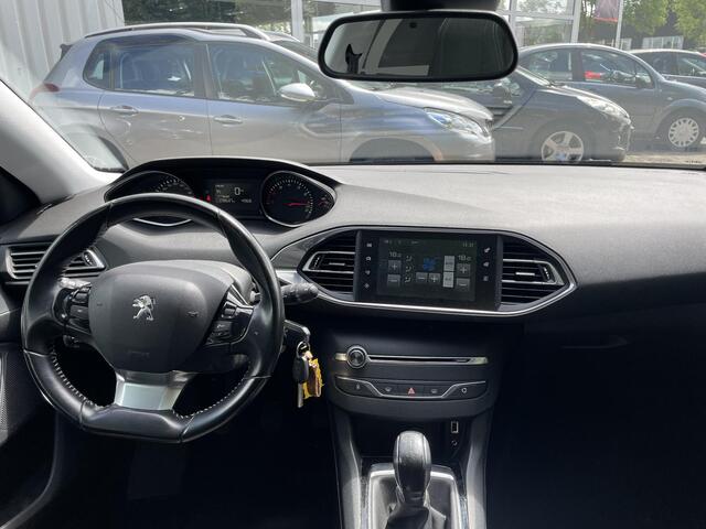 Peugeot 308 SW 1.2 PureTech Blue Lease Executive | Trekhaak | Parkeersensoren V+A | Cruise Contol | Airco |