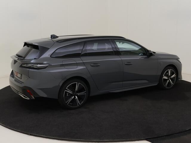 Peugeot 308 1.2 PureTech GT 130PK Automaat Stijlvolle ruimte met Franse flai