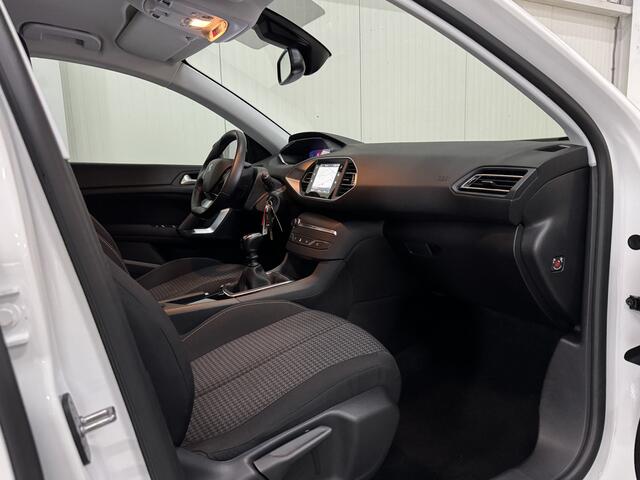 Peugeot 308 1.2 PureTech Blue Lease Active DIGI-DASH NAVI CLIMA 2X-PDC LMV