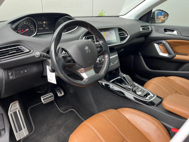 Peugeot 308 SW 1.2 PureTech Tech Edition Vol Leder / Pano / Trekhaak