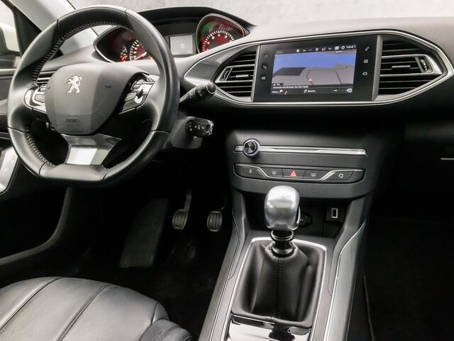 Peugeot 308 1.2 PureTech Sport (PANORAMADAK, APPLE CARPLAY, GROOT NAVI, LEDEREN SPORTSTOELEN, STOELVERWARMING, 360 CAMERA, GETINT GLAS, CRUISE, NIEUWSTAAT)