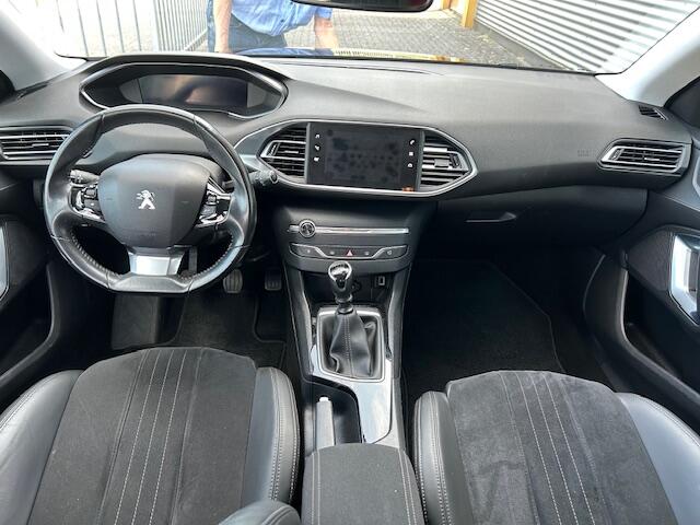 Peugeot 308 SW 1.2 PureTech Blue Lease Active