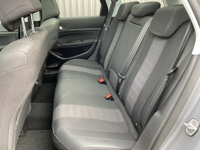 Peugeot 308 SW 1.2 PureTech Blue Lease Premium 2019! Clima, Navi, Pano, Parkassist & Cam. CC, LM, Trekh, nw. APK - Inruil Mogelijk -