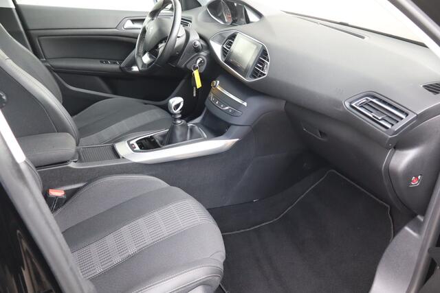 Peugeot 308 1.2 PureTech Allure - NL- Auto!! Climate I Apple I Parkeersensor V + A