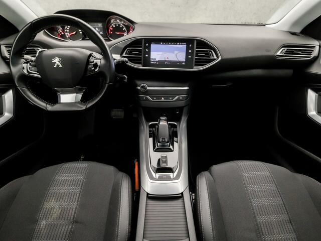Peugeot 308 SW 1.2 PureTech Sport Automaat (PANORAMADAK, APPLE CARPLAY, GROOT. NAVI, 360 CAMERA, SPORTSTOELEN, GETINT GLAS, CRUISE, NIEUWE APK, NIEUWSTAAT)