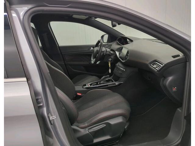 Peugeot 308 SW 1.5 HDi 131PK Automaat GT-Line / Panoramadak / Trekhaak / Pdc.V+A / Xenon / Airco-ecc./ 1/2 Leder