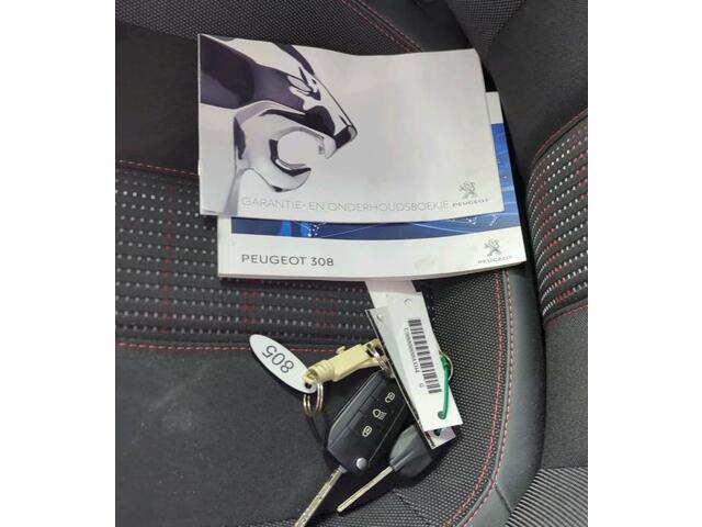 Peugeot 308 SW 1.5 HDi 131PK Automaat GT-Line / Panoramadak / Trekhaak / Pdc.V+A / Xenon / Airco-ecc./ 1/2 Leder