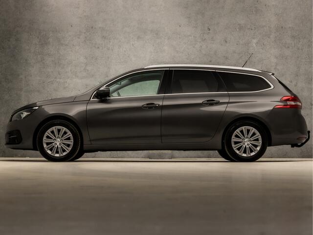 Peugeot 308 SW 1.2 PureTech Sport Automaat (PANORAMADAK, APPLE CARPLAY, GROOT NAVI, 360 CAMERA, LEDER, SPORTSTOELEN, CAMERA, TREKHAAK, CRUISE, NIEUWSTAAT)