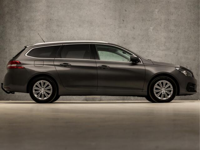 Peugeot 308 SW 1.2 PureTech Sport Automaat (PANORAMADAK, APPLE CARPLAY, GROOT NAVI, 360 CAMERA, LEDER, SPORTSTOELEN, CAMERA, TREKHAAK, CRUISE, NIEUWSTAAT)
