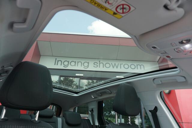 Peugeot 308 SW 1.6 BlueHDI Blue Lease Executive | Origineel NL | Panoramadak | Cruise Control | Trekhaak | Navigatie | Airco |