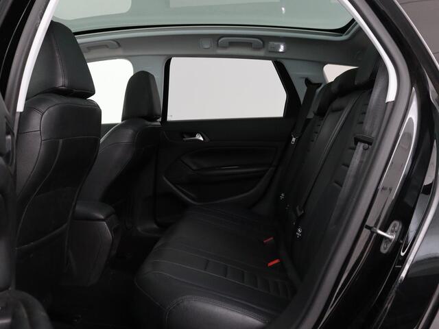 Peugeot 308 1.6 BlueHDI Executive | 1e eigenaar | Panoramadak | Carplay | Camera | Leder | Navigatie | DAB | Climate control | Cruise control