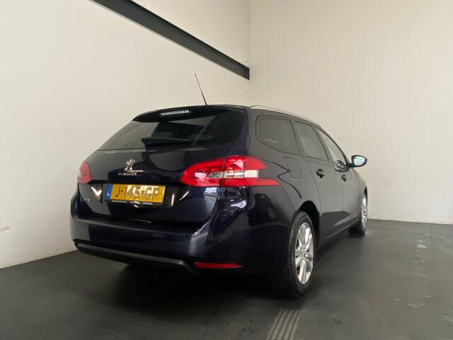 Peugeot 308 SW 1.2 PureTech Blue Lease Executive