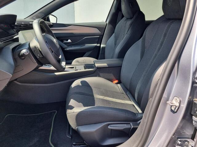 Peugeot 308 1.2 Hybrid 136 e-DCS6 GT Automaat / Schuif-/Kanteldak / Navigatie / Rondomzicht Camera / Cruise Control Adaptief / Android Auto/Apple Carplay