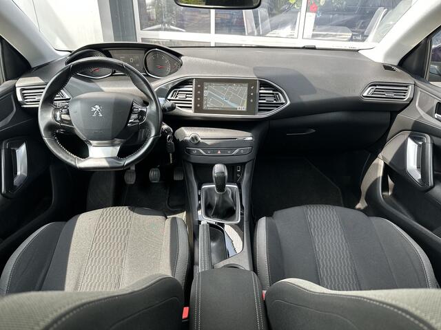 Peugeot 308 SW 1.2 PureTech Style 110PK | Nieuwe distributieriem | Panoramadak | Bluetooth | Cruise Control | DAB Radio | Navigatie | PDC-achter | Zeer nette auto!
