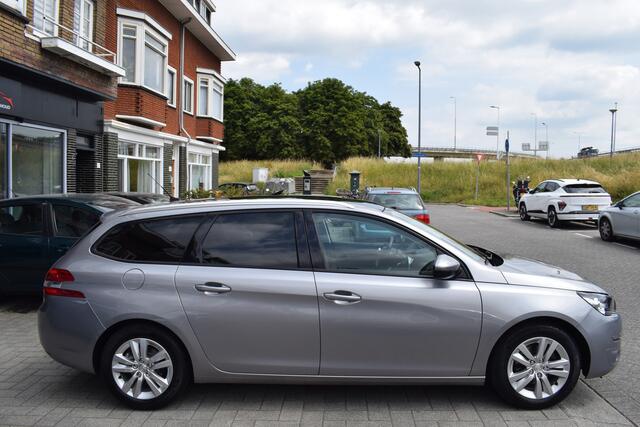 Peugeot 308 SW 1.2 PureTech Blue Lion NAP PDC Navi Pano