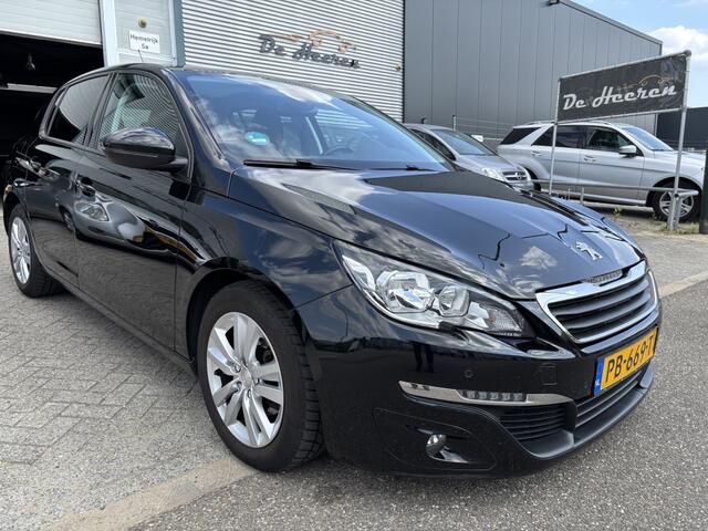 Peugeot 308 1.6 HDi Executive Pano clima navi