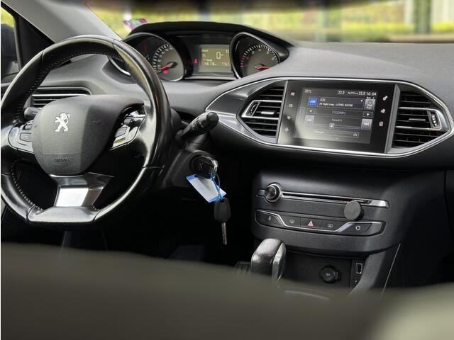 Peugeot 308 1.2 PureTech Style Cruise Navi Automaat Lmv