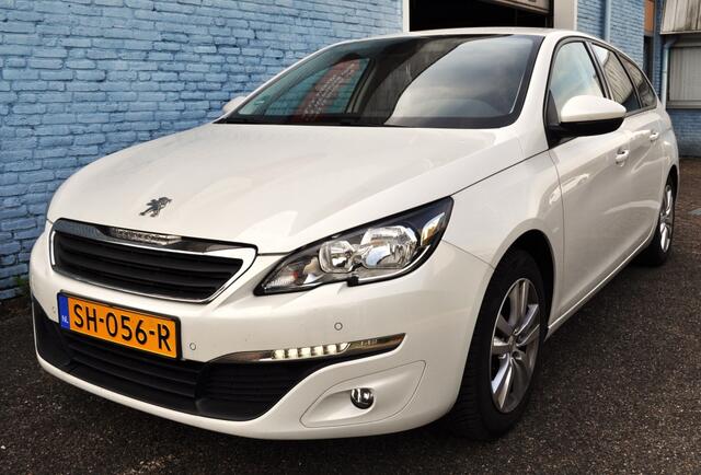 Peugeot 308 1.2 Style Navi pdc v+a cam
