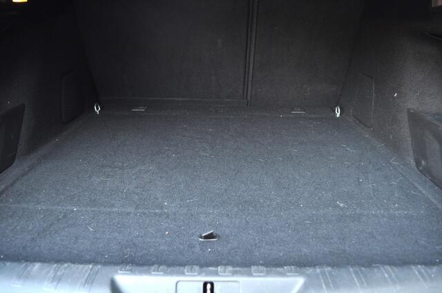 Peugeot 308 1.2 Style Navi pdc v+a cam