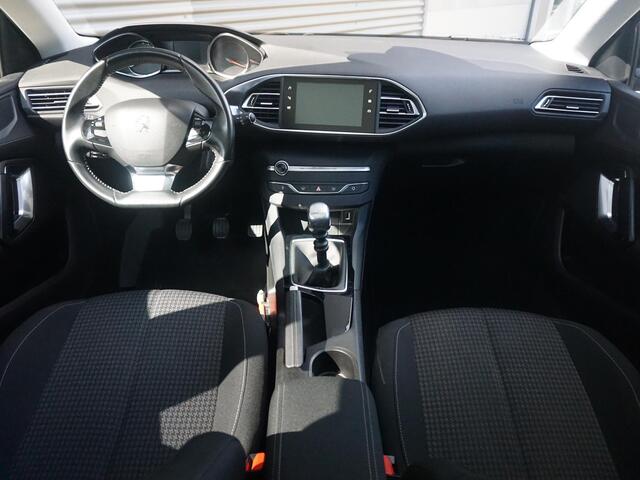 Peugeot 308 SW 1.2 TURBO Blue Lease Executive Peugeot 308 SW 1.2 PureTech Blue Lease Executive