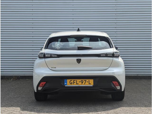 Peugeot 308 Active Pack Business 1.2 Turbo 130pk | NAVI | PARKEERHULP | LM-VELGEN | DAB+ | ACTIVE SAFETY BRAKE PLUS | CLIMA | CRUISE CONTROL |