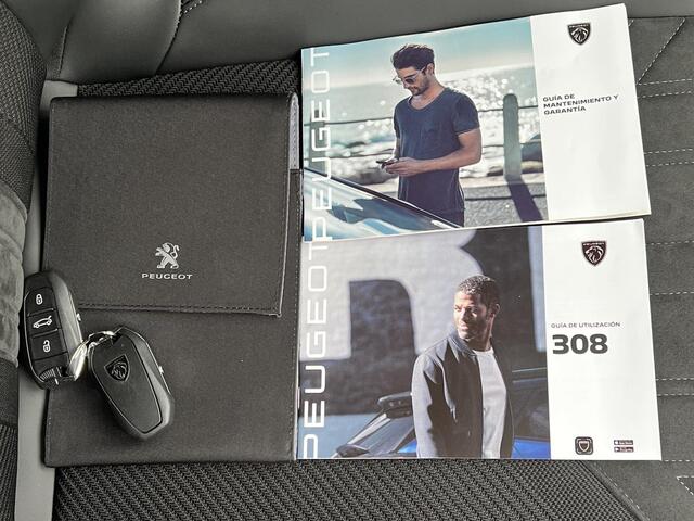 Peugeot 308 1.6 Hybrid 225 GT Automaat Plug-In Hybride / Trekgewicht 1500 kg / Climate control / Leder Alcantara / Drive Assist pakket / Adaptief cruise control / Dode hoek detectie / Keyless / Camera 360° / Parkeersensoren / LED / Navigatie i-Connected Advanced /
